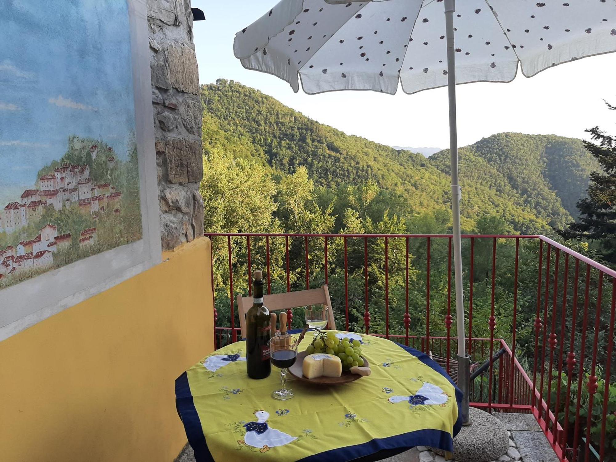 Montefegatesi Deliziosa Casetta Sull'Appennino Toscano מראה חיצוני תמונה